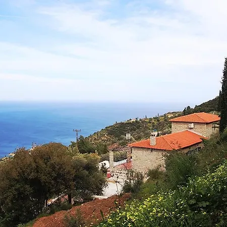 Casa de Férias Hillside Over Lemonodasos *