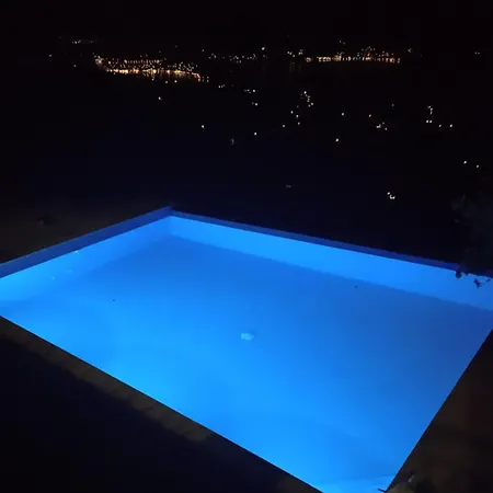 Semesterbostad Hillside Over Lemonodasos Galatás