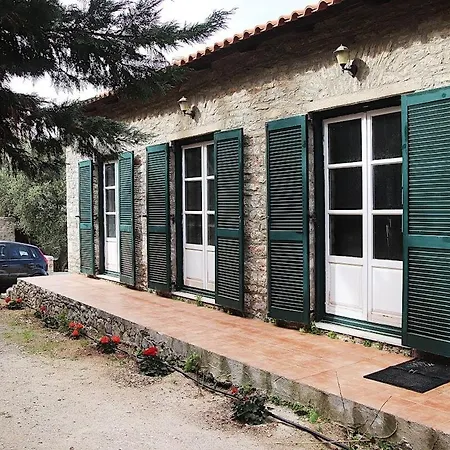 Casa de Férias Hillside Over Lemonodasos