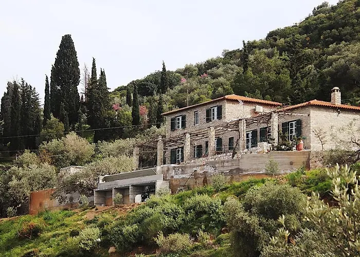Casa de Férias Hillside Over Lemonodasos *